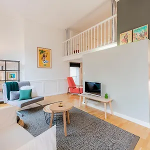 appartement-place-de-la-daurade.midi-pyreneeshotels.com/